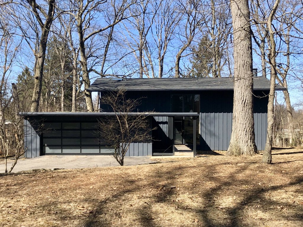 David Osler, Buhrmann House (1959) & Glendaloch House (1959) /// Osler was born in Ann Arbor and started his firm there in 1958, designing dozens of buildings over his career there but known for his unique houses. These were two of his earliest commissions: