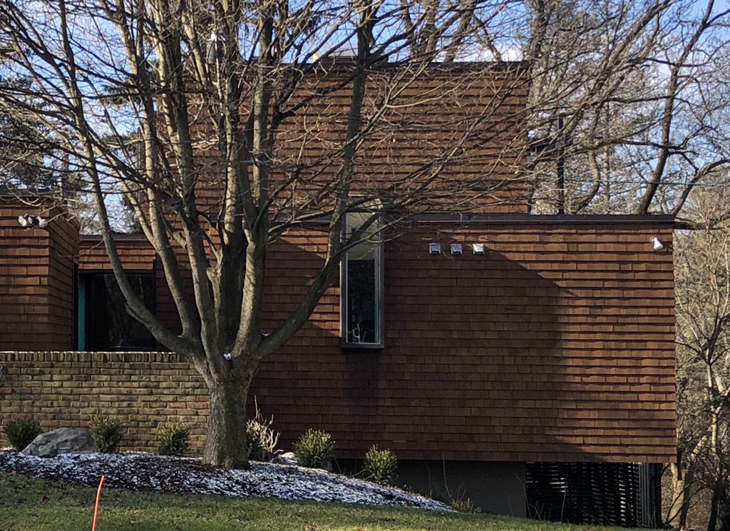 David Osler, Ross House (1966) & Shingle House (1967) /// Osler designed this pair of houses next door to each other at the end of a private cul-de-sac.