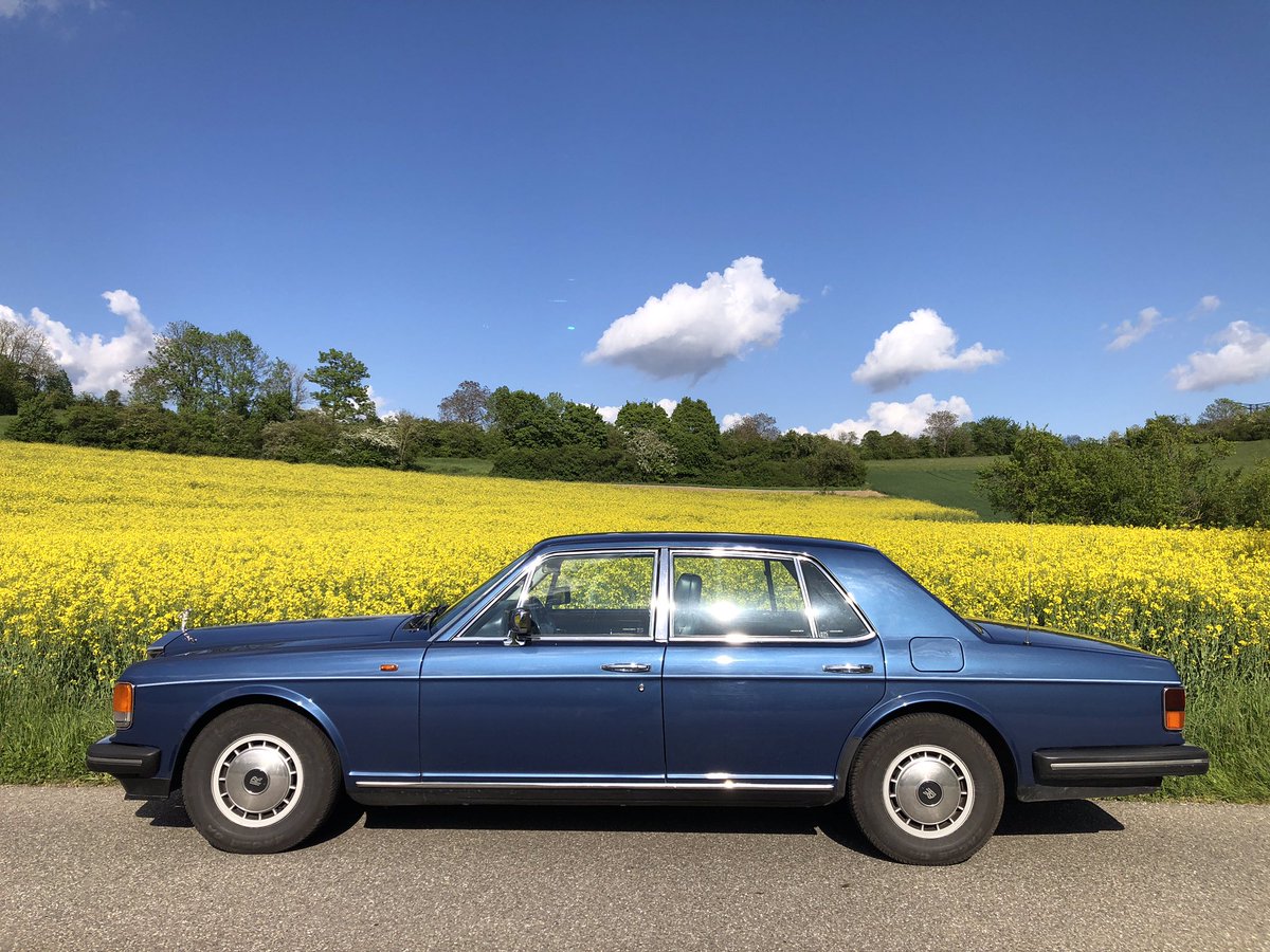 RR_SilverSpirit's tweet photo. L’élégance d’un design automobile c’est justement quand tu arrives à y dissimuler avec classe les 5,27m de long #rollsroyce #rollsroycesilverspirit #silverspirit #luxurycar #superluxurycar #carporn #youngtimer #englishcar https://t.co/LuBbVmLl4g
