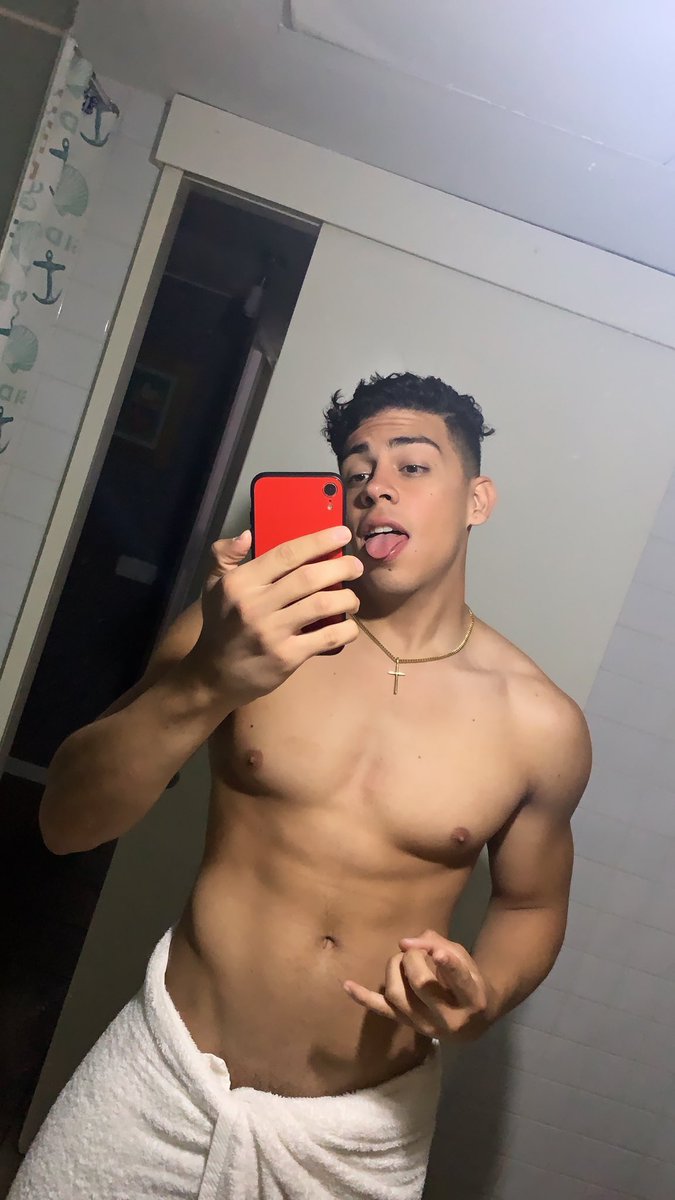AJOTA_RS's tweet photo. ¿Te duchas conmigo?🙈♥️💋💦 https://t.co/Rd8jvb66lj
