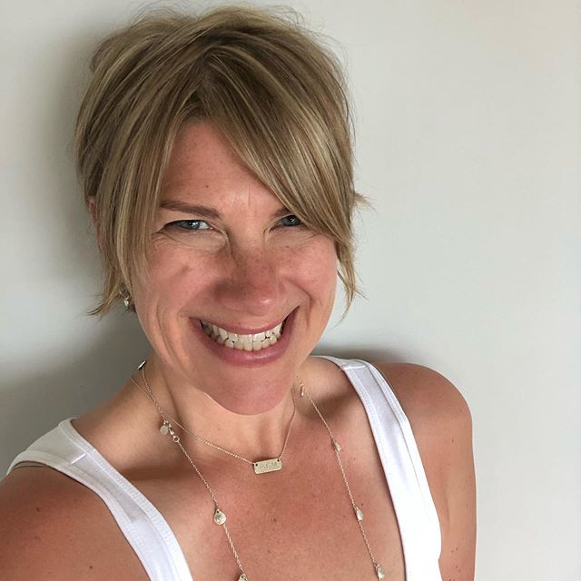 runwithgill's tweet image. Ohhhhh, there I am! I’ve had short hair my whole adult life (pretty much). Long hair (for me) was fun, but this just feels like me. In a summer of establishing better boundaries and creating space for play and joy, this feels right. 💜#feelinglikeme #… bit.ly/2X6lvoC