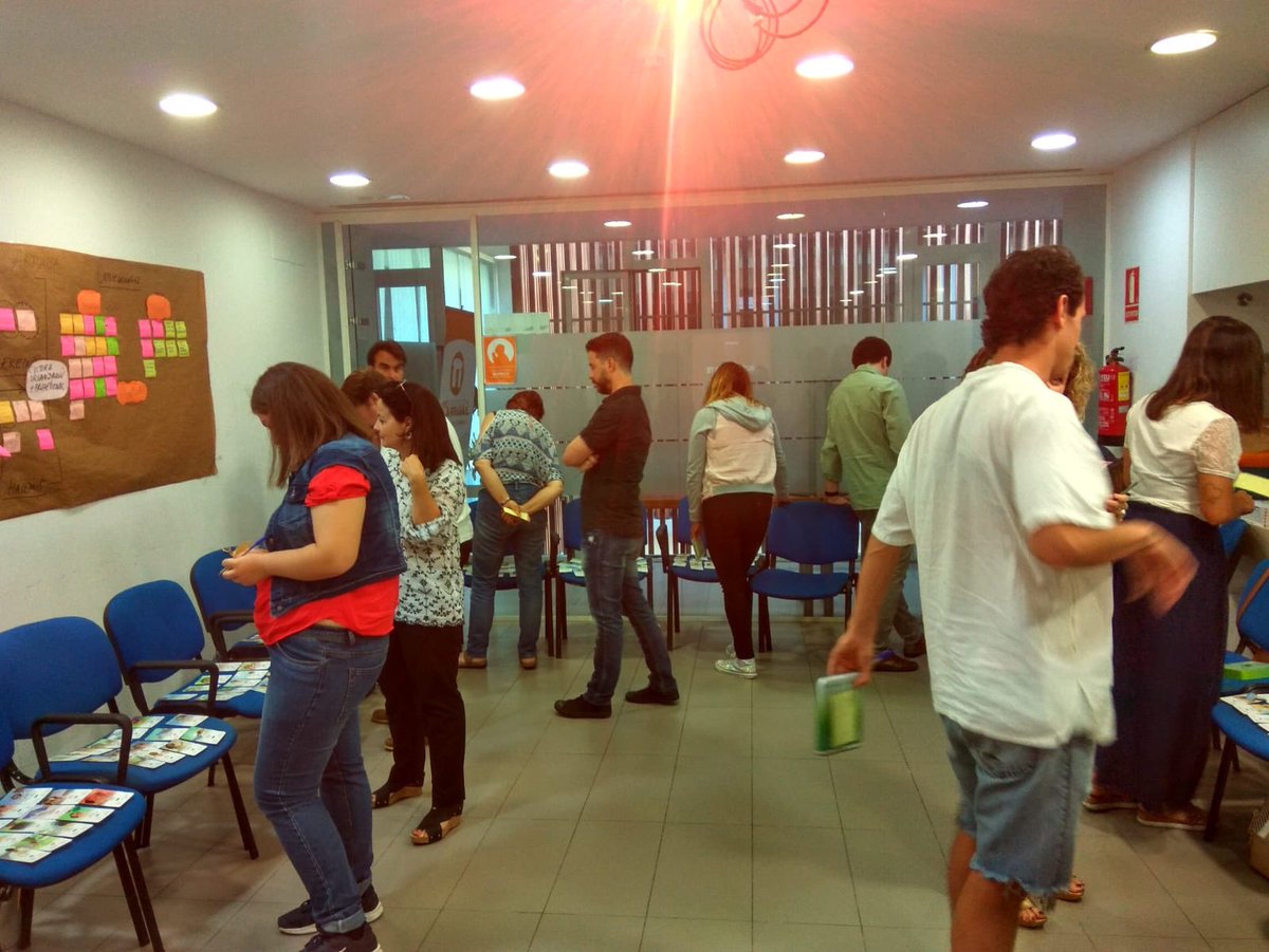 sarapsicoach's tweet photo. El arte de comunicar con valor. 

Gracias a todos los asistentes por hacer posible una tarde tan pura y emocionante.

Y a ti, @DirectoCoaching por ese baile tan armonioso 🙏🏻

#comunicación #valores #noniná #coaching #coachingxvalores #coachees #personassingulares https://t.co/c0yRHsvR8Q