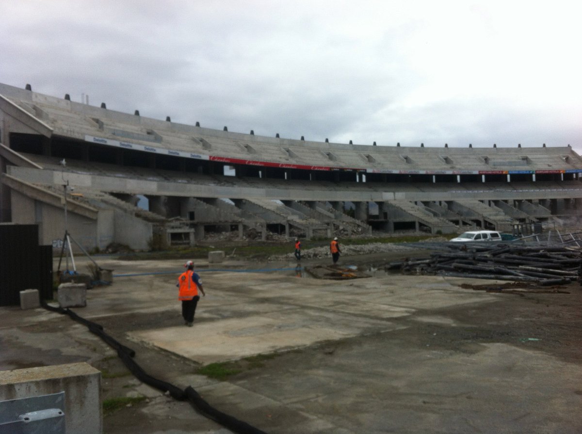 PacifeconNZ's tweet photo. Demolition and deconstruction commenced Feb 2019 of earthquake damaged Lancaster Park Sports Stadium. Pacifecon has been reporting on this project since 2011. Photos taken by our onsite local Pacifecon Researcher.
#lancasterpark #Crusaders #demolition #nz #build #nzbuild #nzrugby https://t.co/RyqSDTaPR6