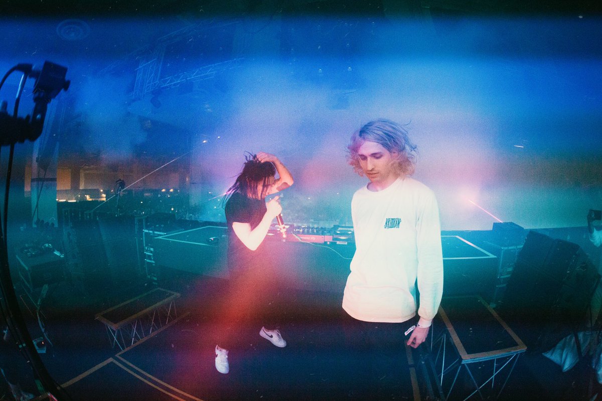 .<a href="/porterrobinson/">porter robinson</a> 🖤