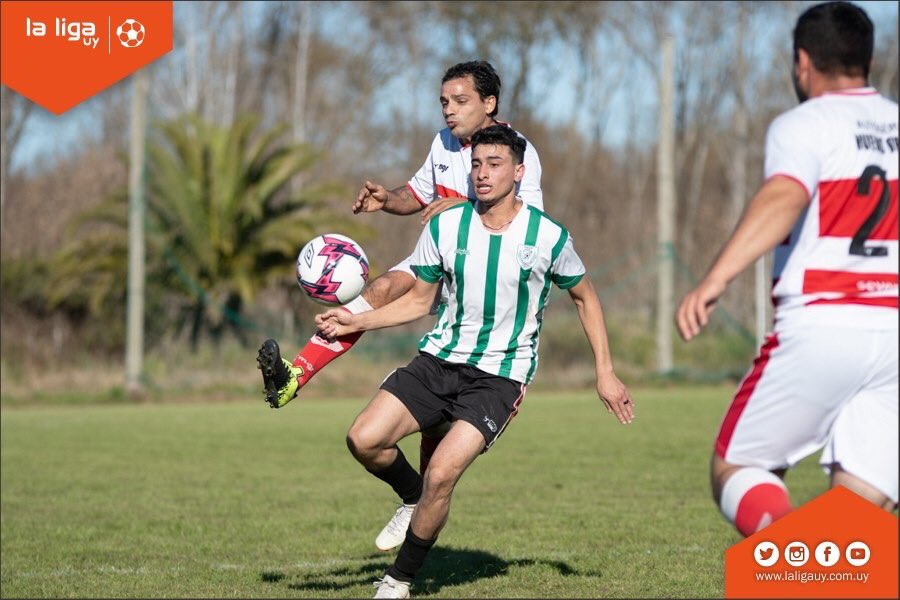 PBCMoficial's tweet photo. #PostalesDelPartido que fue derrota 1-2 frente a Paso Carrasco. 

⚽️ Eduardo Salina (p)
📉 Después de un arranque sólido, el equipo está octavo con 7 puntos.
🔜 El próximo rival será Abdon Porte, que también tiene 7 puntos.

📸 @LaLigaUy 

#ElEquipoDelBarrio https://t.co/oveJ0E2PjR