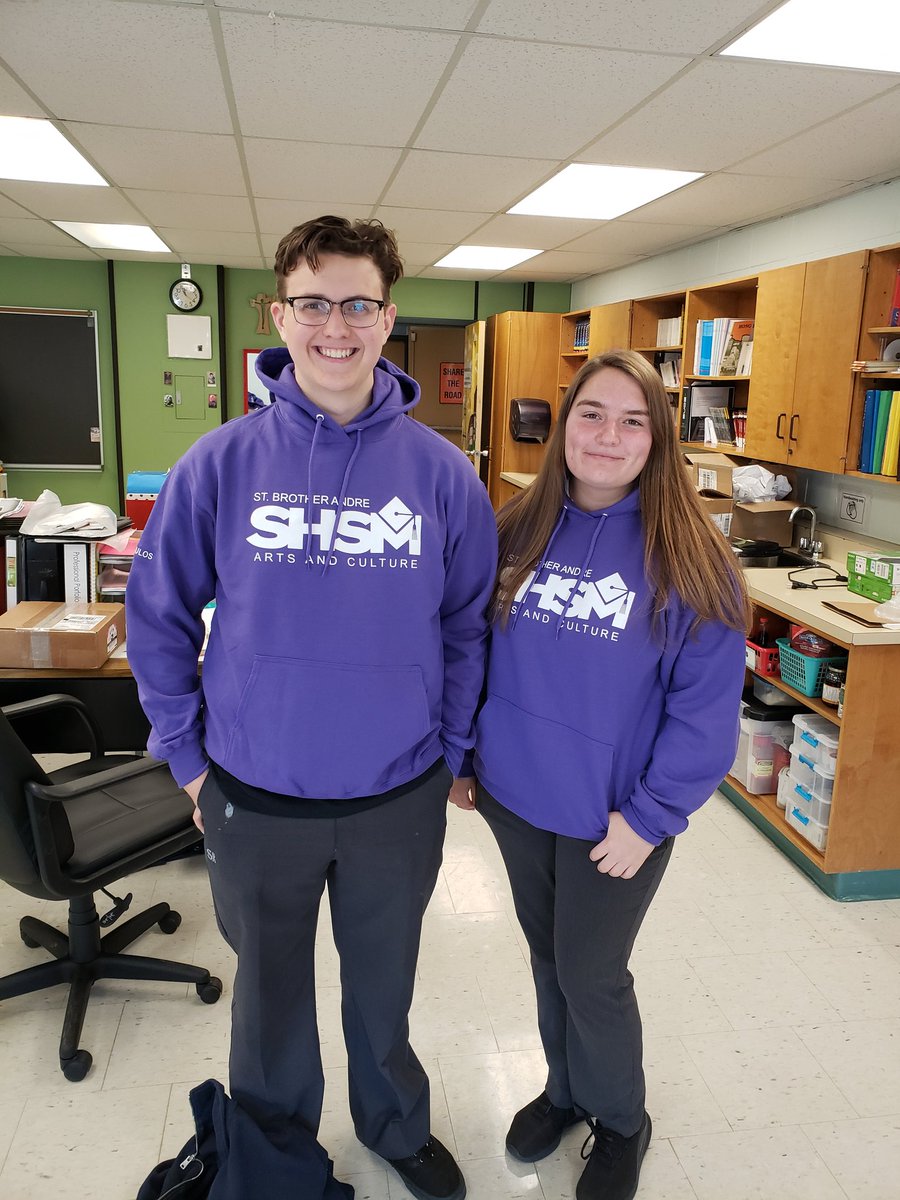 So proud of our SBA arts and culture Grads <a href="/jennifer_sarna/">Jennifer Sarna</a> <a href="/MeltonMoyo/">Melton Moyo</a> @SBAtoday @SBAGuidance <a href="/ycdsb/">York Catholic District School Board</a> <a href="/PathwaysYCDSB/">Pathways @ YCDSB</a>