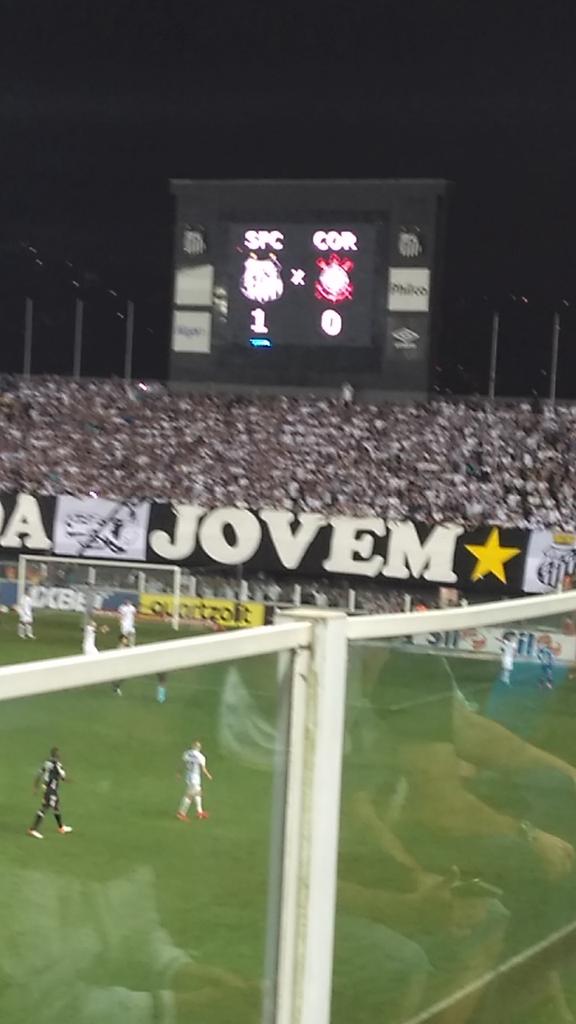 Bia (@biacostasouza) on Twitter photo 