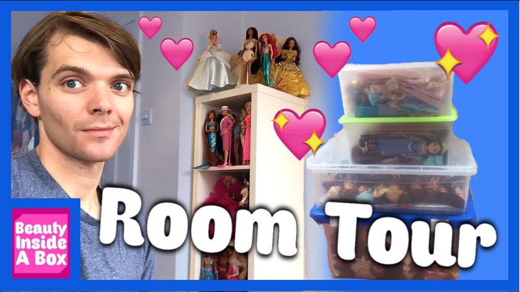 insideadollbox's tweet photo. NEW VIDEO!! Watch my Doll Room Tour video on my YouTube channel NOW!! https://t.co/vVrujvxriC 💕💝💕 #barbie #dollcollector #dudeswithdolls #barbiecollector #bratz #disneydoll https://t.co/lzzBM9dJEF