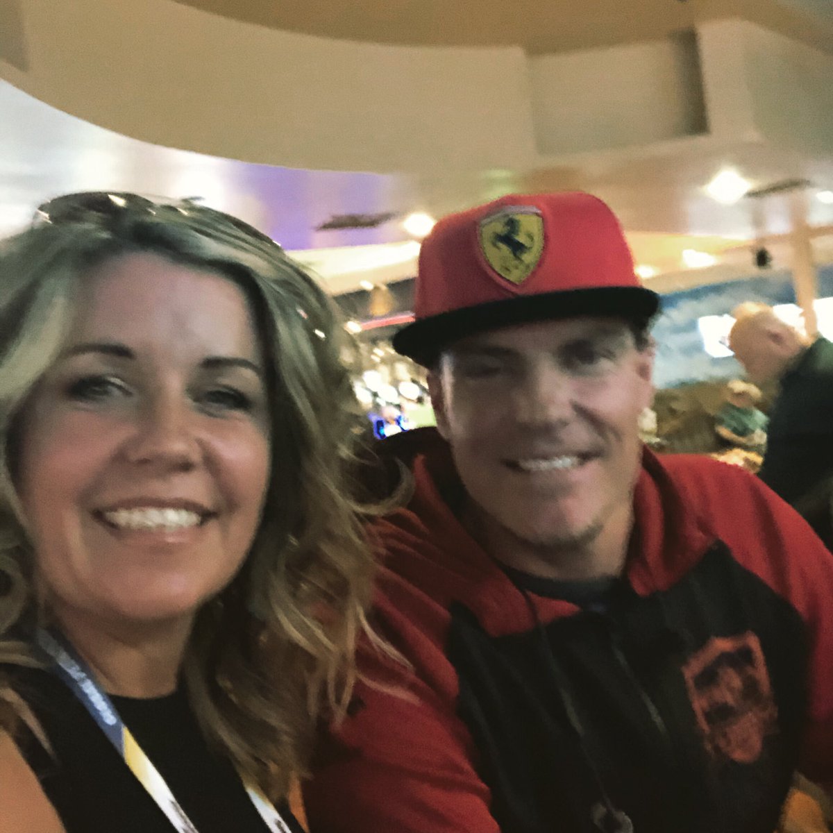 WendyKonschuk's tweet photo. @CowboysCasino and met this guy! #VanillaIce #yyc https://t.co/eBwOePLE3u