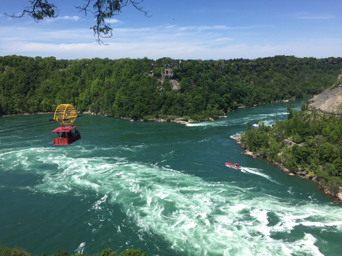 AlisonDupee's tweet photo. A lesson in physics, chemistry, and geography- a Giant Whirlpool forms where the Niagara River takes a right angled turn. Powerful water wonder. https://t.co/VK3U1XtF2z