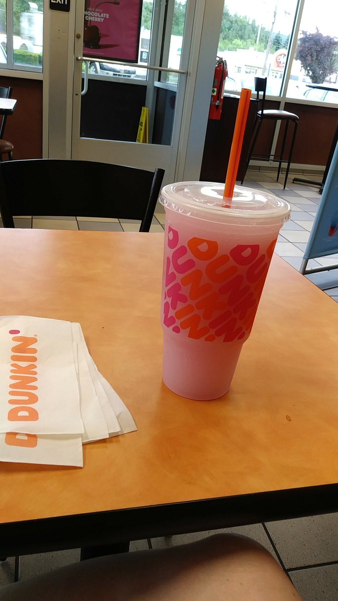 Crazy4Rossdale's tweet photo. My #CottonCandy #Coolatta @dunkindonuts Refreshing 😋❤ https://t.co/RjZnSPQp5A