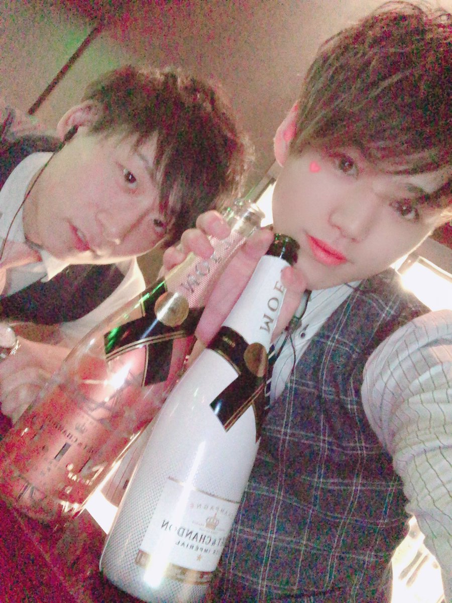 renya___0823's tweet photo. おはよー
ひまやなー
安定の朝はひま。 https://t.co/jbUATv6J7T
