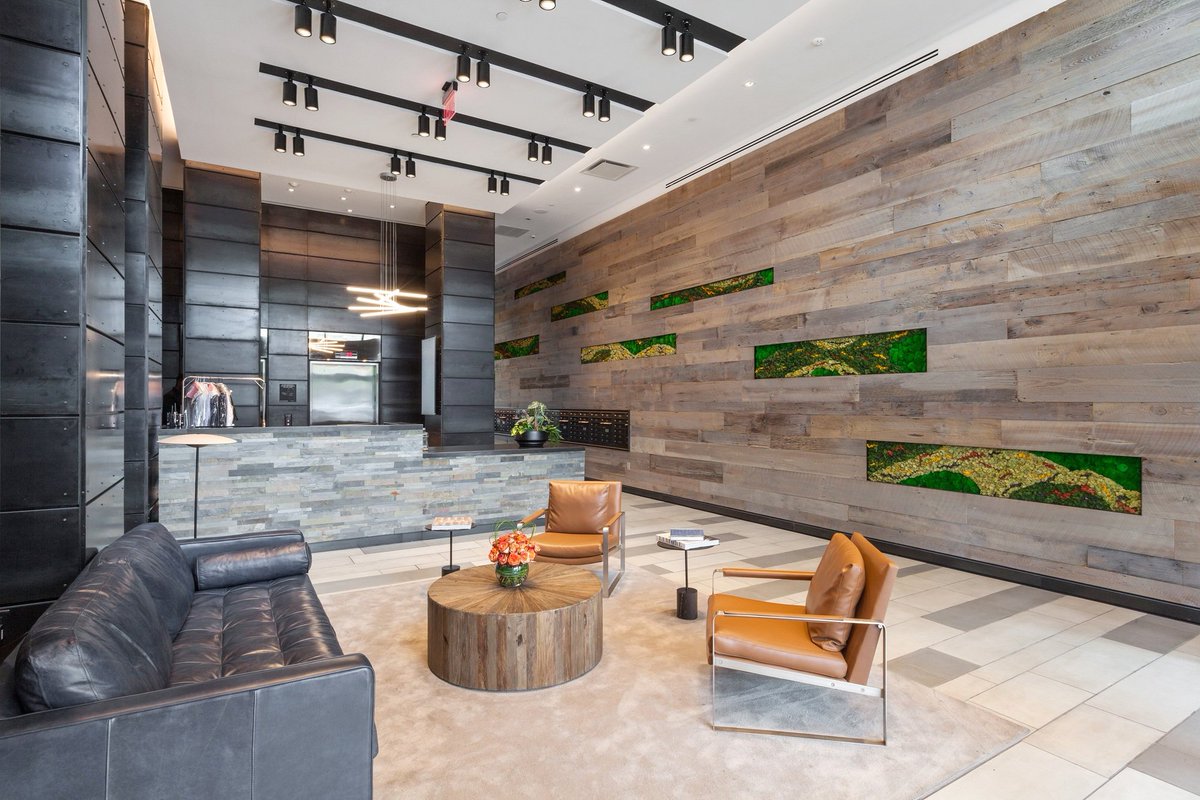 inhabitat's tweet photo. With its dramatic views and appealing social spaces, this community is an ultimate apartment goal!
📍Location: Long Island City, NY
🏠Community: Watermark LIC
👉🏼https://t.co/NFGoYA3qET
@GreystarApts @WatermarkLIC
#ApartmentRatings #TopRated #TopRated2018 https://t.co/ileLvDubbs