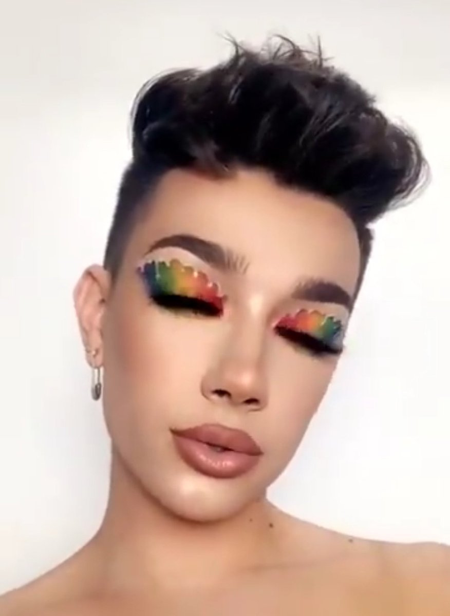 PrincesKelly78's tweet image. @jamescharles Sister Slay Some Summer. 💋💋 #TutorialNeeded