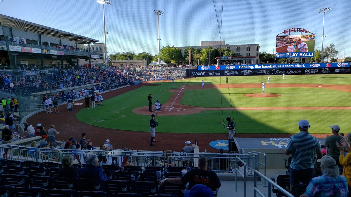 qwack63's tweet photo. Beautiful evening for Minor League Baseball
GO SODDIES! @sodpoodles
#VerifytheSodPoodles https://t.co/Kl5nBpuwux