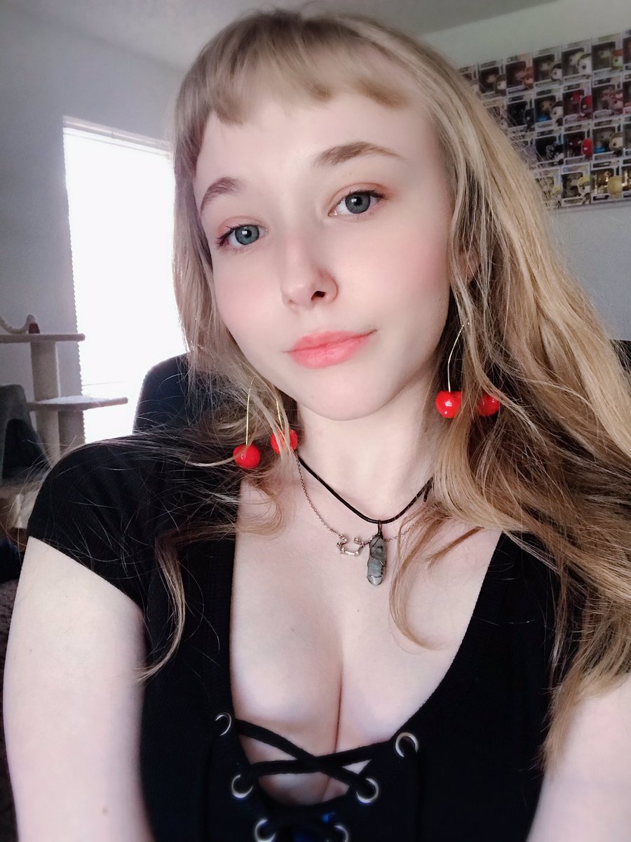 badsugababee's tweet photo. What u staring at? My boobs?  How about you pay me to see some more ;)

#horny #virgin #pussy #teen #eighteen #jailbait #barelylegal #sellingcustoms  #buymynudes #buymypanties #wetpussy #teen #cumtribute #sellingnudes #pornhub #pussy #booty https://t.co/i5O1bNGxdi