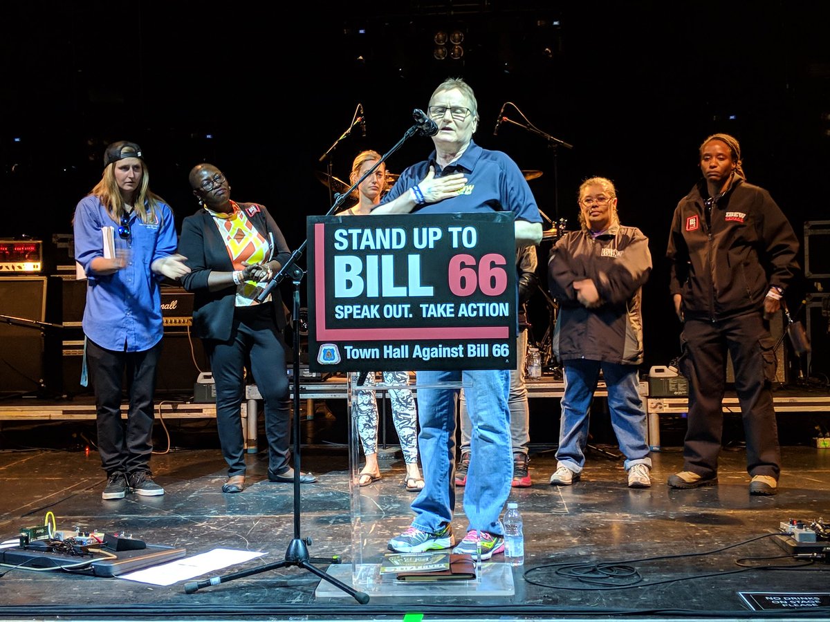 GMartincek's tweet photo. Sisters in the trade from both @carpenters27 and @LOCAL353 speaking out against the Ford government, the affect on trades workers and and their families.
#killbill66 #carpenters #toronto #local353 #electrician #ibew https://t.co/ExqZBwDqWI
