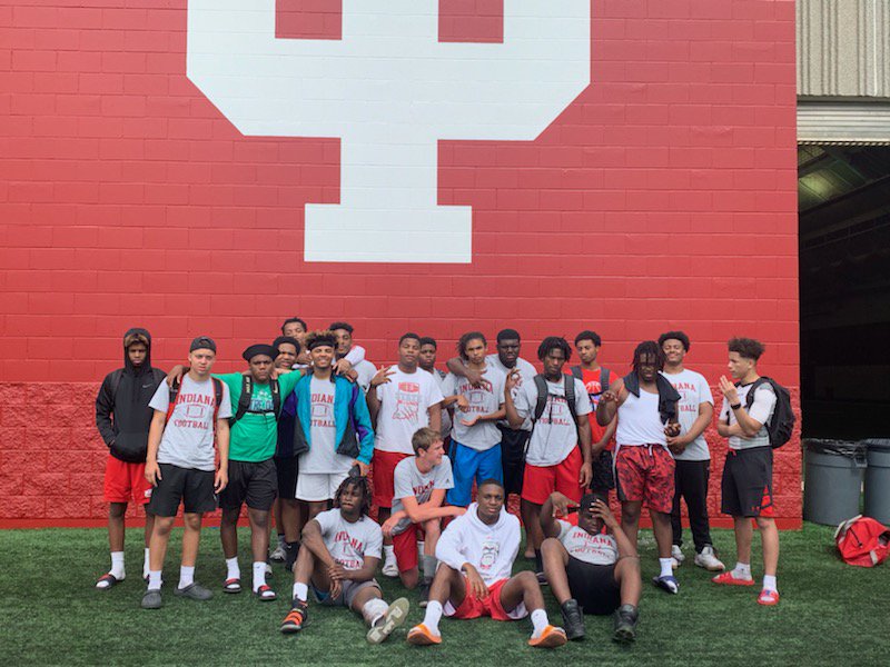 BosseFootball's tweet photo. We learned a lot, got a lot better and are ready to destroy the rest of the summer! #GODAWGS #DEA https://t.co/i2Bj9iNJfl