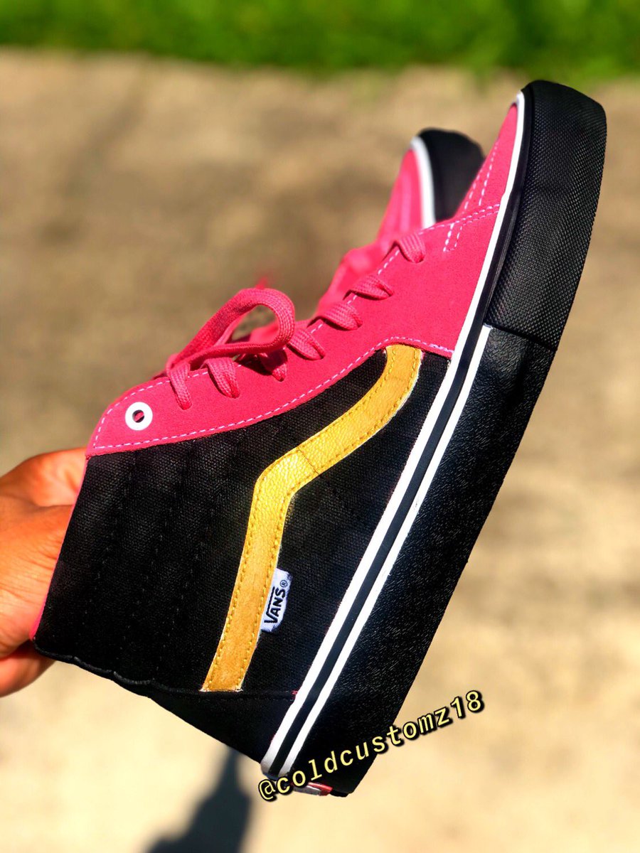 SneakerHead_Co's tweet photo. ๐ค๐๐ค๐ Still working #ColdCustomz18 https://t.co/3dqRFHsO9e