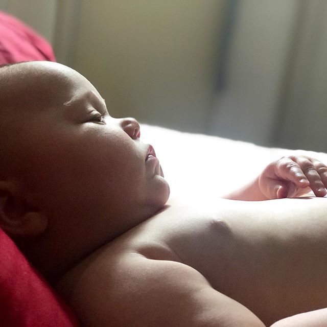 MRToomey's tweet photo. In repose.

#MoiraBee #MRToomeyPhotography #Portrait #Infant https://t.co/vdGGgqvPWx https://t.co/Vh4zandslh