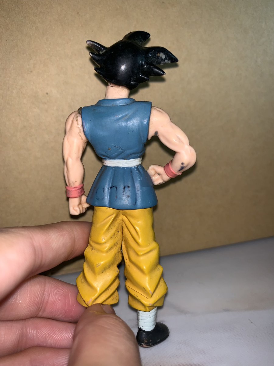 FIGURE tweet media