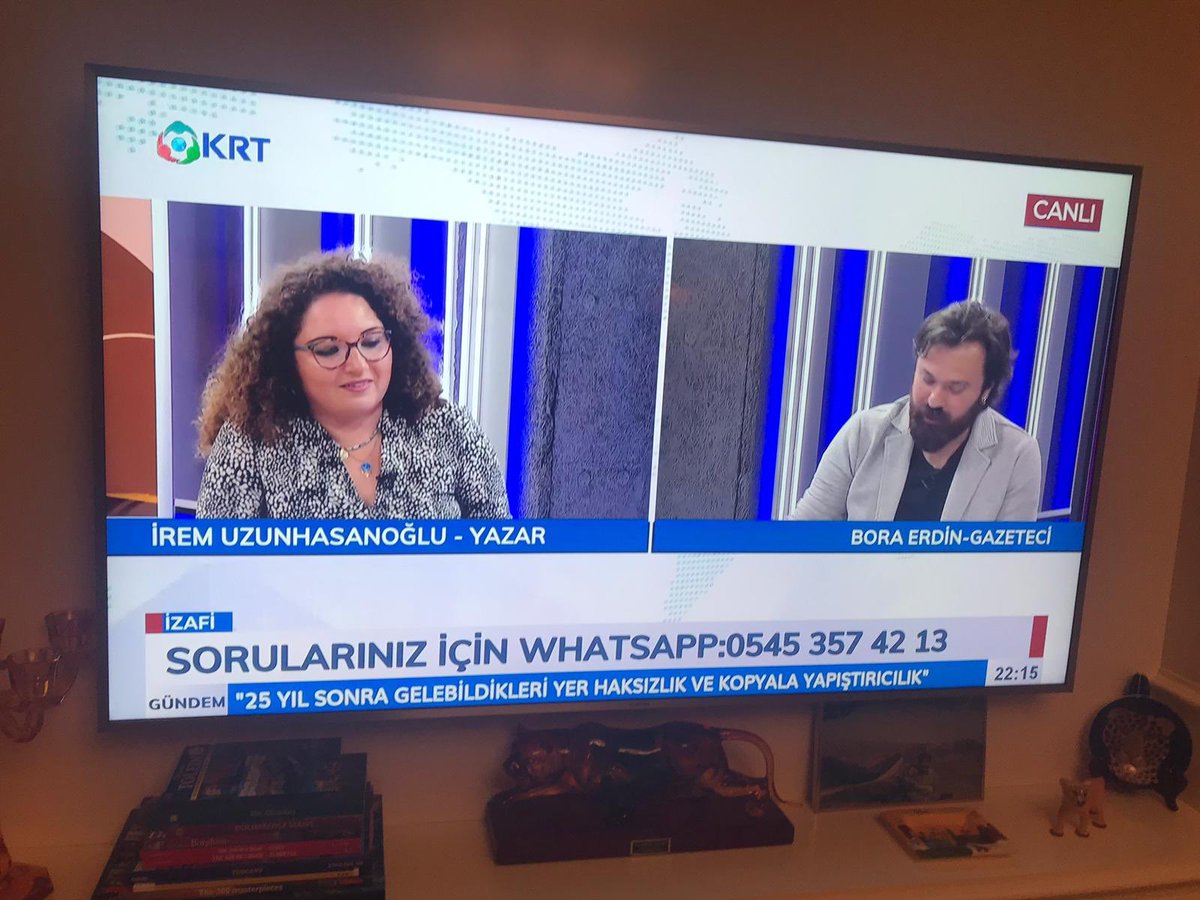 irem_uz's tweet photo. Dün akşam @krtkulturtv ‘deki canlı yayından... Teşekkürlerimle @boraerdin 🌼 #izafi https://t.co/6BPW5WBu19
