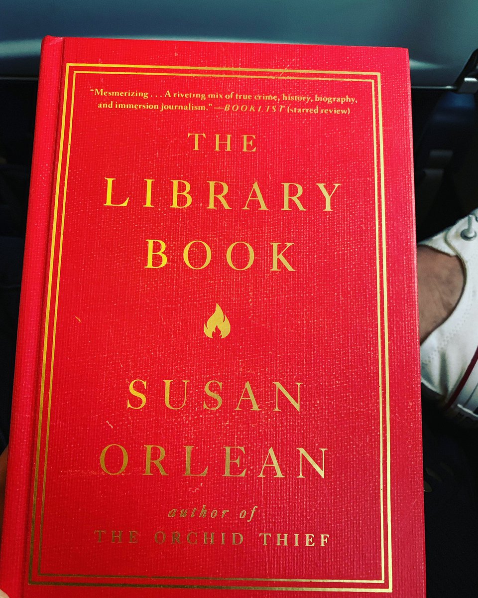 aebaeder's tweet image. My travel companion #readingonthego #bookworm