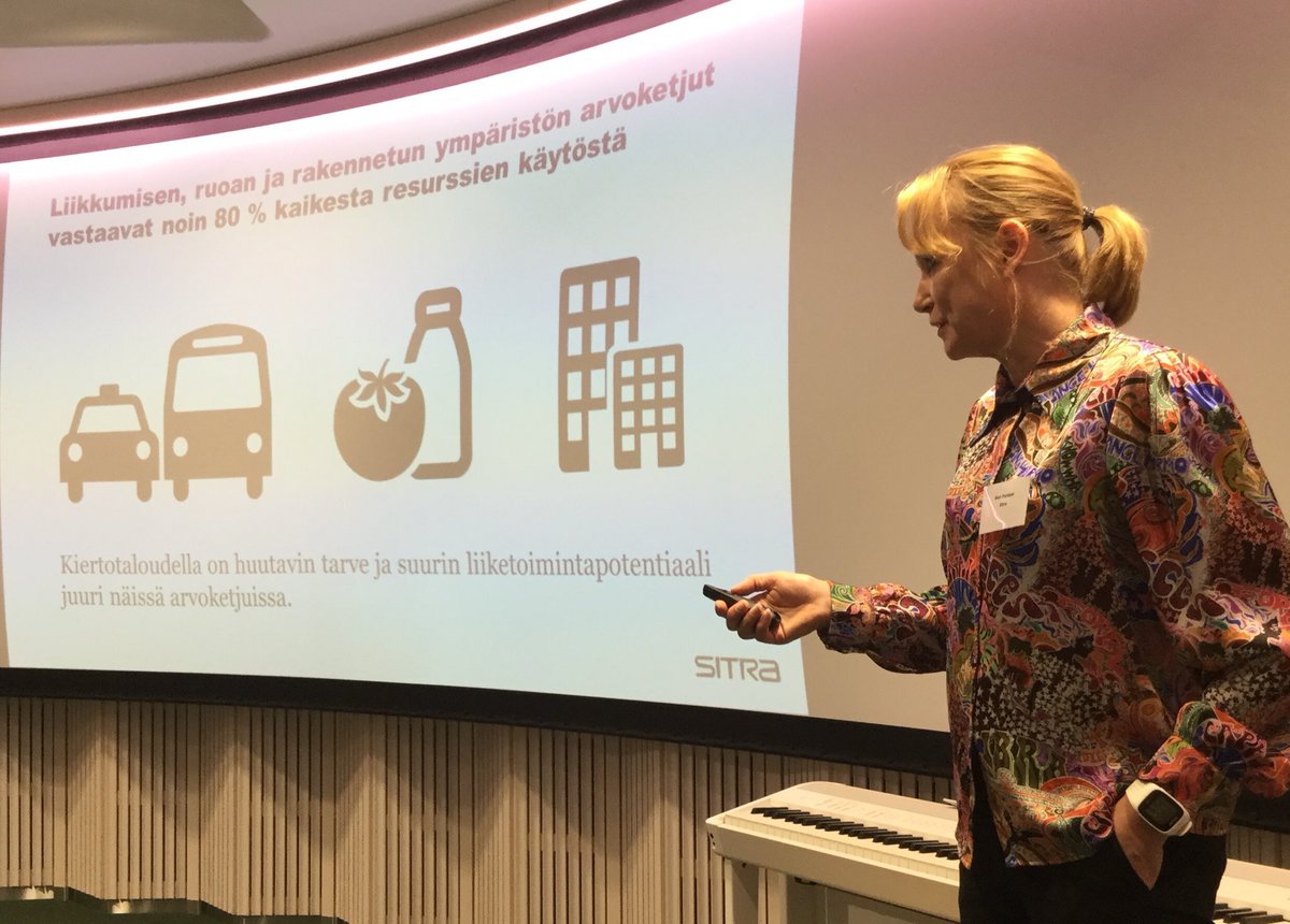 rasanenp's tweet photo. Kiertotalouden isoimmat liiketomintapotentiaalit ovat tässä, vaikka euromääräiset arviot vaihtelevat @MariPantsar #elinvoimaailmastotyöstä #canemure @mahkupirkanmaa @pirkanmaan_liit https://t.co/RNm2BC0usc