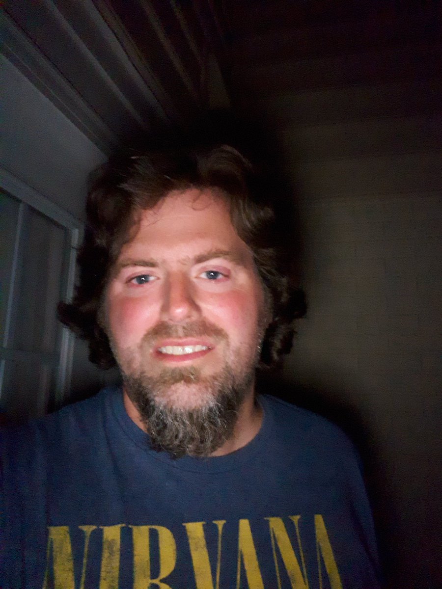 thejnes1's tweet photo. Why are attractive girls the ASMR thing.... look at me I'm the next step in ASMR evolution https://t.co/MaTL5uwdbe