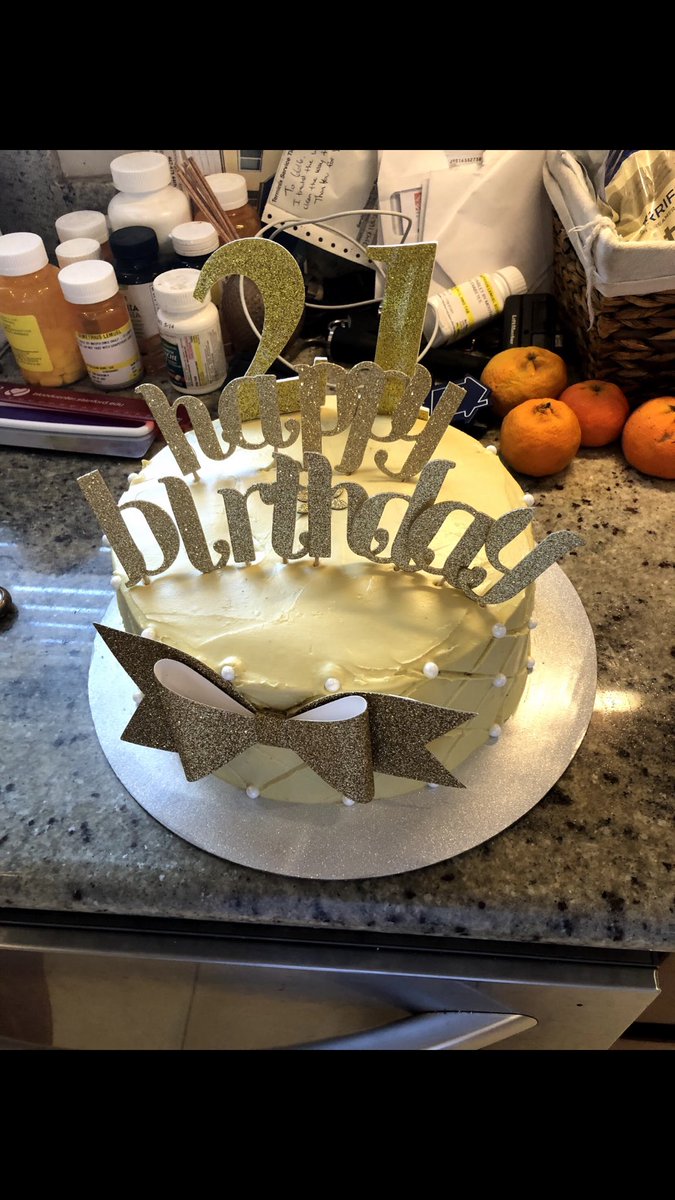 I’ll be in California for the summer. Dm me if you need any desserts made for any occasion!!! #bayarea #bakery #oakland #california #CA