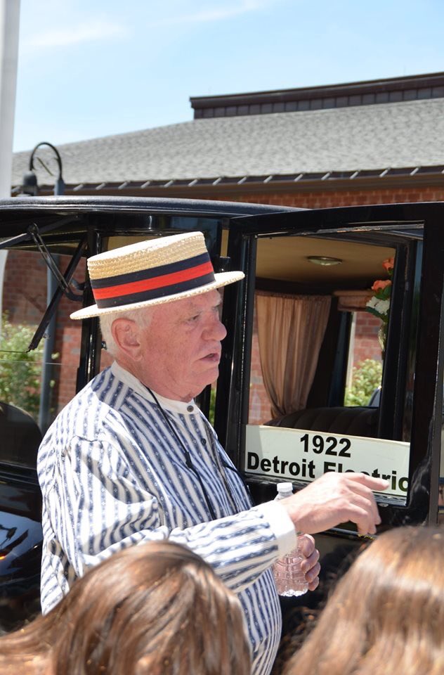 IMSMathGr6's tweet image. 6th graders at IMS had a lesson to remember today! Thanks dad for sharing your love of old cars with my students and all the stories that go along with it. It was such fun having you be the teacher today! ❤️@ColbyIMS @SenechalSci124 @mscouto128 @MrsChalifourELA @BillLillie47