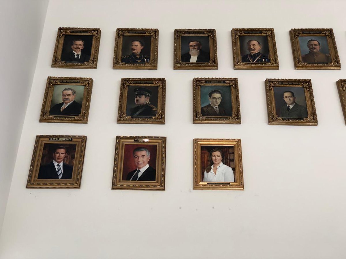 Me voy de la administración pública contenta, ya solo me quedaba este pendiente y hoy me entusiasma saber que siempre serás recordada en la historia de Puebla como la primera gobernadora que tuvo este Estado. Abrazo hasta el cielo, gracias Martha Erika 🙏🏻¡TQ! (Salón Gobernadores)