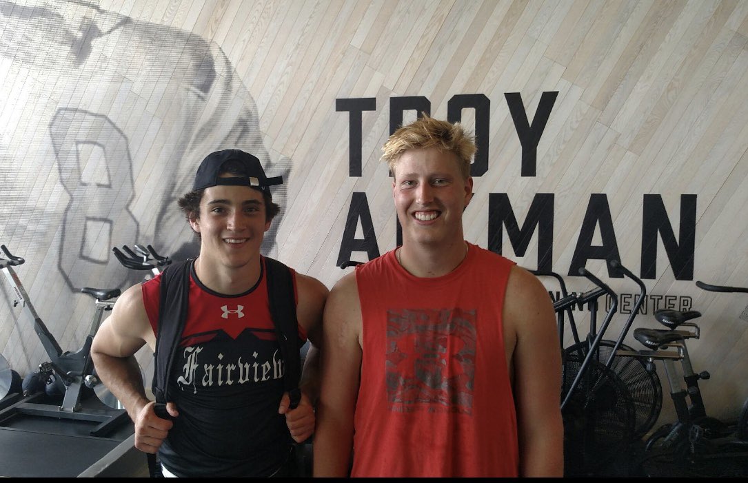 LandonColvin87's tweet photo. Great workout at UCLA! Thank you @CoachRhoadsDB @PellumDon @UCLAFootball https://t.co/xJufEDW7tY