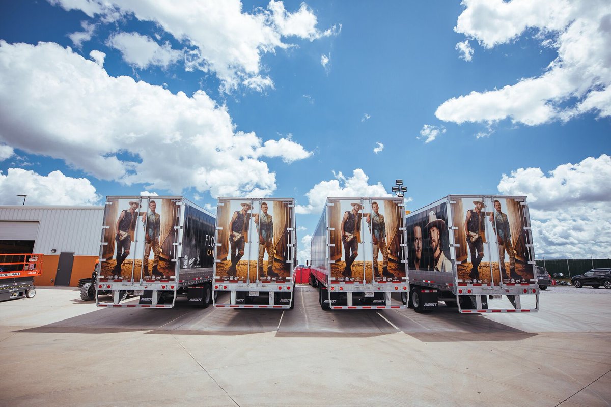FLAGALine's tweet photo. Rolllllin’ your way this summer with the whole dang crew 🤘🔥 CAN’T SAY WE AIN’T COUNTRY 🤠 LET’S GOOOO!! 📸: @danilolewiscom https://t.co/2oJjJQ3NHI