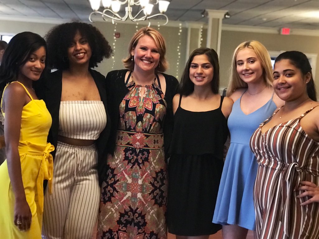 OBrienTHS's tweet photo. And a huge THANK YOU to Ms Horbal for all of her hard work and support these past 4 years! #gocondors #eob #classof2019 #choosectecs #classadvisor #classofficers https://t.co/u3FjekAXkF