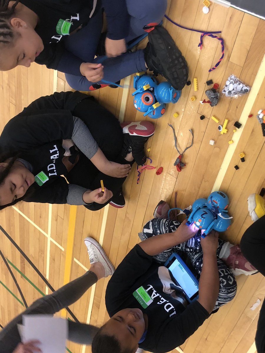 TDSB_Robotics's tweet photo. Ss from @mapleleaf_ps, @FlemingtonPS, @ShorehamPSW, @WParkEagles, @WillowParkPS, @DanforthGardens, @tdsb_lordduf & Eastview so engaged in their learning & motivated to persevere through challenges at Robofest 2019 #IDEALRobotics @MoePerera @LizBHolder @LOGICSAcademy https://t.co/MEQk7hz5eT