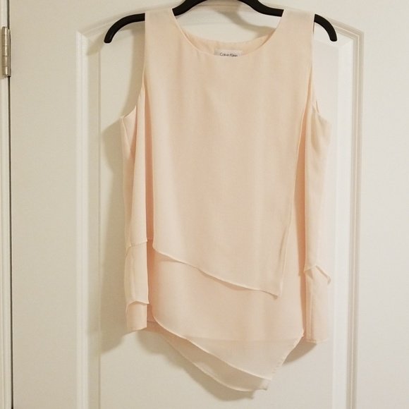 PoshmarkCarrie's tweet photo. So good I had to share! Check out all the items I'm loving on @Poshmarkapp from @HelenitaWillia1 #poshmark #fashion #style #shopmycloset #calvinklein #mustardseed: https://t.co/CLuHqCApcL https://t.co/9b7m9wMS3S