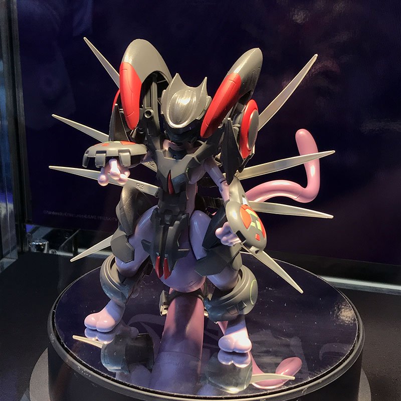 armored mewtwo action figure