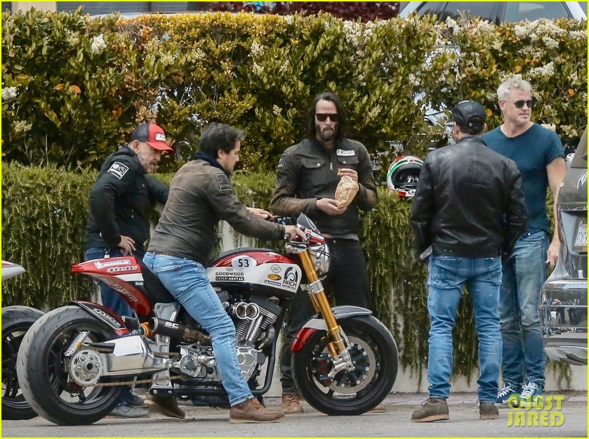 Ayako Ueda Twitterissa Keanureeves Runs Into Eric Dane While Hanging With Friends On Wednesday June 12 In Malibu T Co Hnc85jsevi Justjared 47photos 6月12日 マリブでの キアヌ リーブス 友人たちとバイクのツーリング中に 俳優仲間の Ayako Ueda Twitterissa Keanureeves Runs Into Eric Dane While Hanging With Friends On Wednesday June 12 In Malibu T Co Hnc85jsevi Justjared 47photos 6月12日 マリブでの キアヌ リーブス 友人たちとバイクのツーリング中に 俳優仲間の