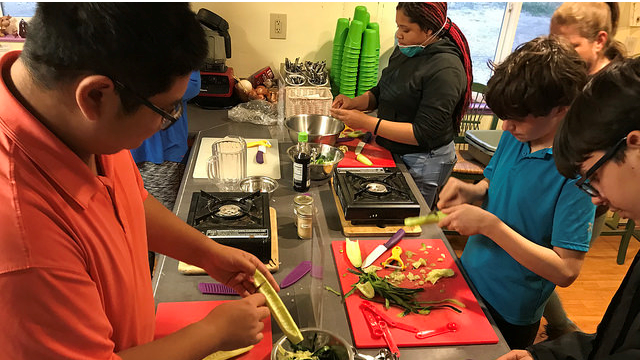 SacCropmobster's tweet photo. Summer Day Camp: Garden to Kitchen https://t.co/7mFwkRHqdG https://t.co/SkcEL29nuO