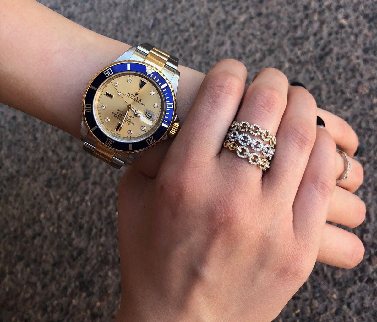 watchlinkaz's tweet photo. Congratulations to the St. Louis Blues! ππ #shopwatchlink #shopwatches #rolex #rolexsubmariner #yellowgold #stainlesssteel #twotone #statementwatches #ootd #stlouisblues #stlblues #stanleycup https://t.co/JP2Ck5D6bJ