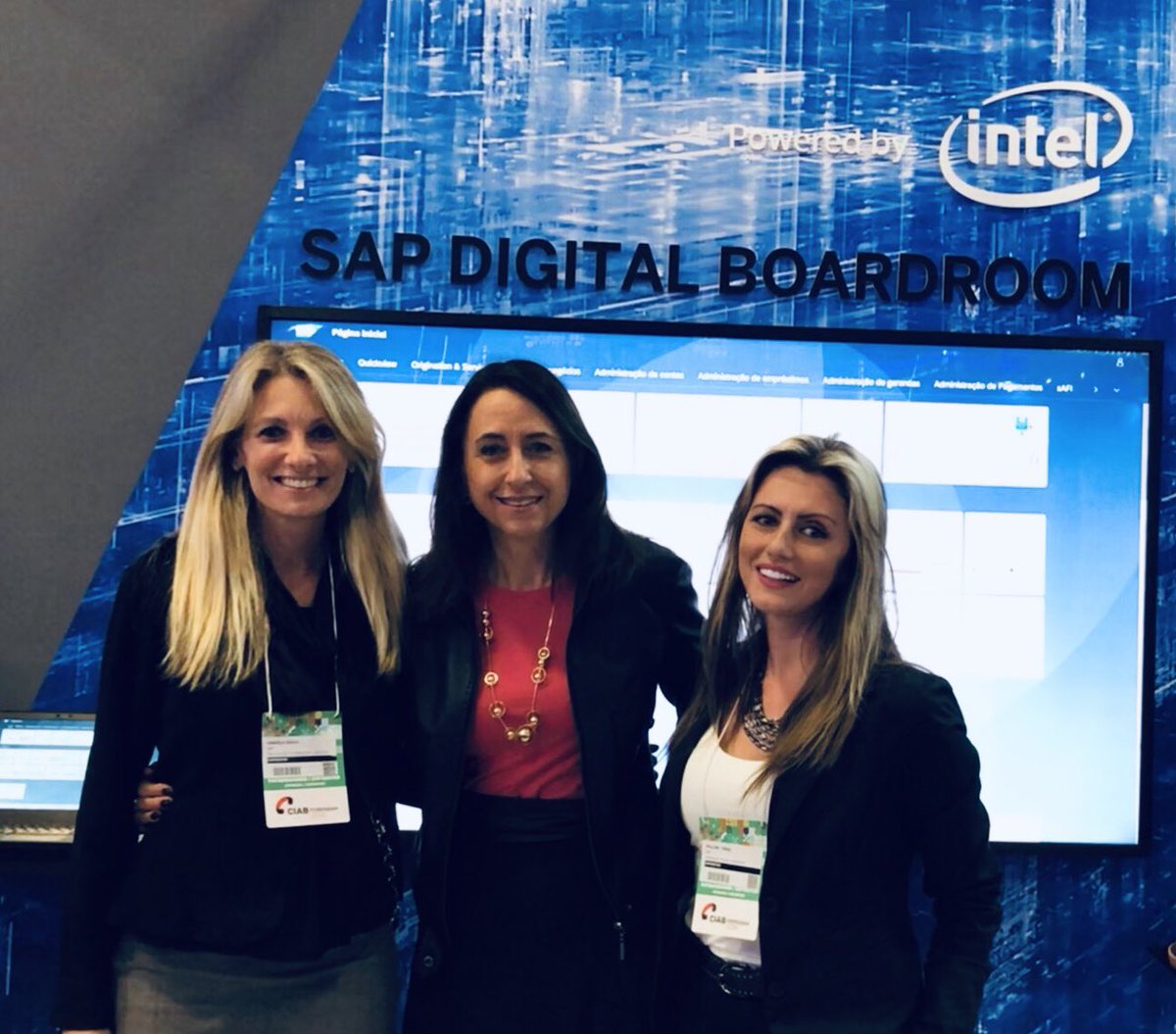 PollineFaria's tweet image. Dia do CIAB 2019, maior evento da industria Financeira! A SAP marcou presença, tivemos demos no stand, palestra de um de nossos clientes, e inclusive a Cristina Palmaka participou de um painel sobre Diversidade!
Agora, os resultados! 
#sap #SapnoCiab #proudtobesap