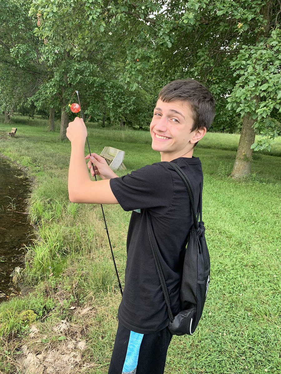 April Thompson tweet media