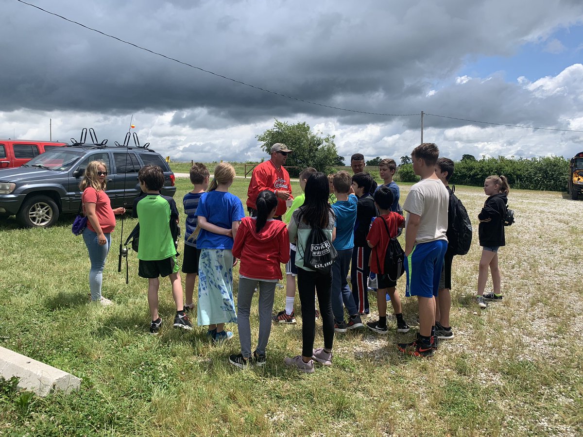 April Thompson tweet media