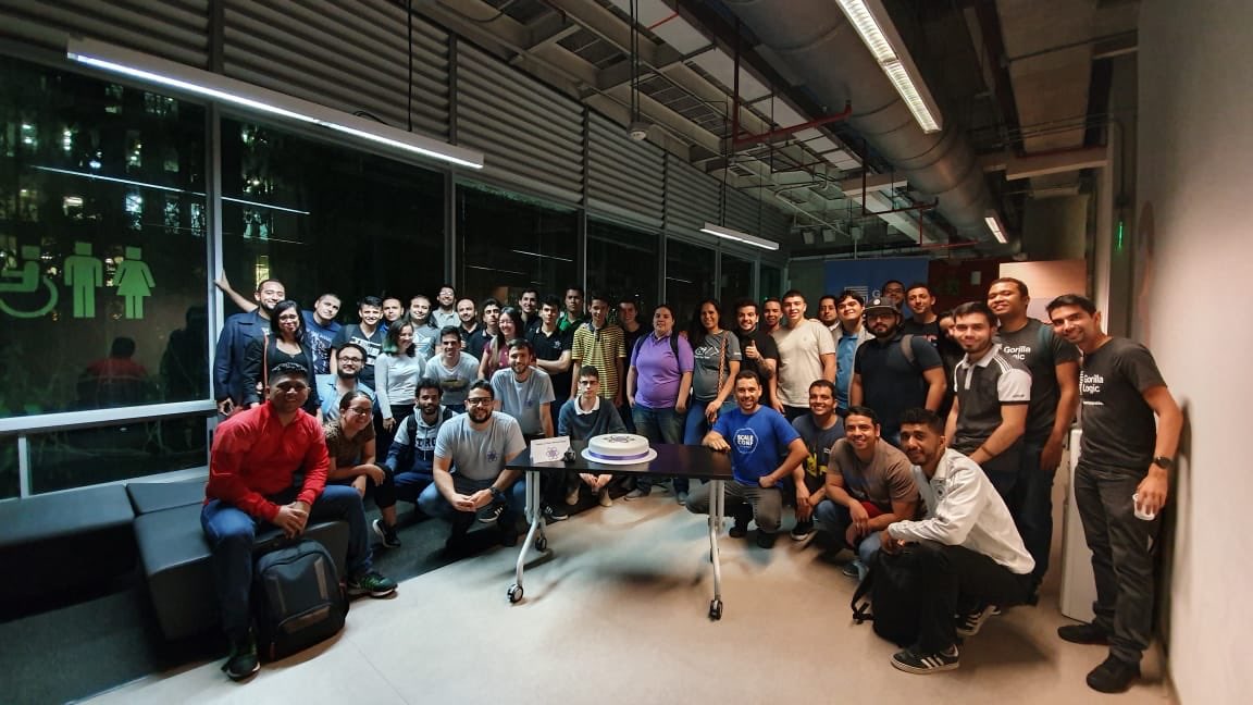 reactmedellin's tweet photo. Muchas gracias a todos por asistir, hoy cumplimos dos años y queremos que la comunidad siga siendo el lugar donde todos podamos compartir conocimiento y experiencias. 🙌🏼💙
#reactMedellin https://t.co/9BREguIBi5