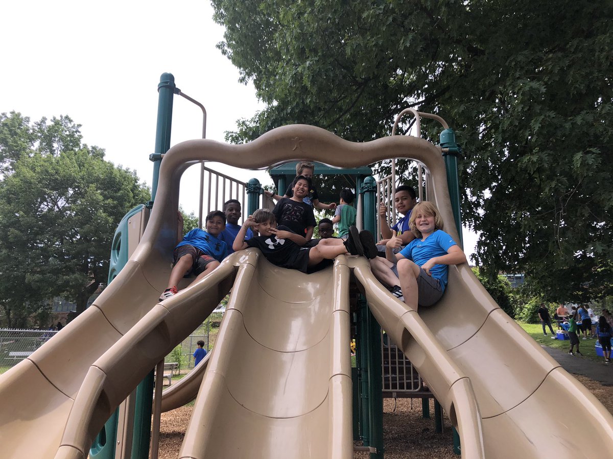 JenDerubeis's tweet photo. 5th grade fun continues https://t.co/UNIxlC0MuE