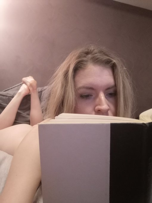 Happy hump day, fiends! Don't forget that everything is better when it's done naked. RT if you agree<a href="/tag/humpday"class="tags"><span>#humpday</span></a><a href="/tag/booty"class="tags"><span>#booty</span></a><a href="/tag/asswednesday"class="tags"><span>#asswednesday</span></a><a href="/tag/nsfw"class="tags"><span>#nsfw</span></a><a href="/tag/nudes"class="tags"><span>#nudes</span></a>