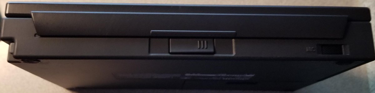 Front of the laptop has an interesting addition: a microphone? Sound capabilities were rare in laptops in 1992, especially for one this compact.