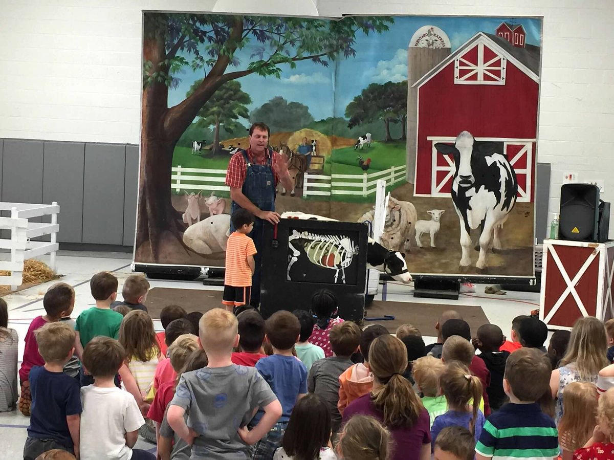 BBBtheplacetobe's tweet photo. Thank you Farmer John for visiting us! Your fun facts and stories always make our hearts full. We love animals (and you!). https://t.co/pmVxyMGQTW
