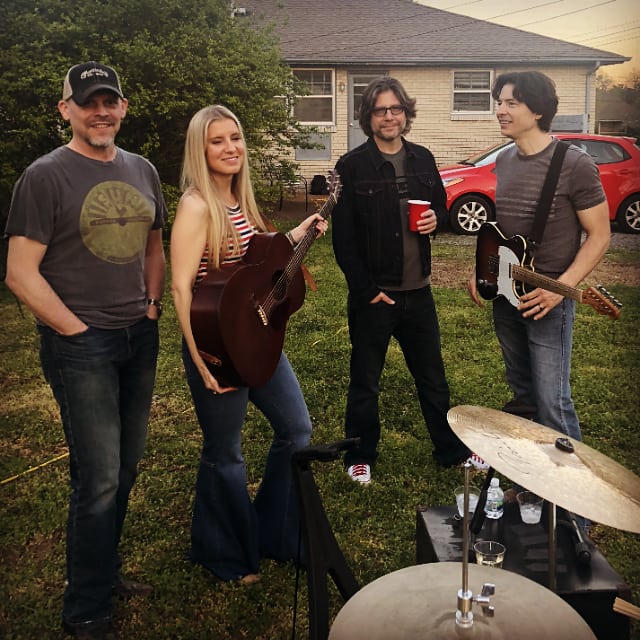 AJayneOfficial's tweet photo. Just hangin' in the backyard.
#behindthescenes #Nashville https://t.co/SUjjeTMkbH